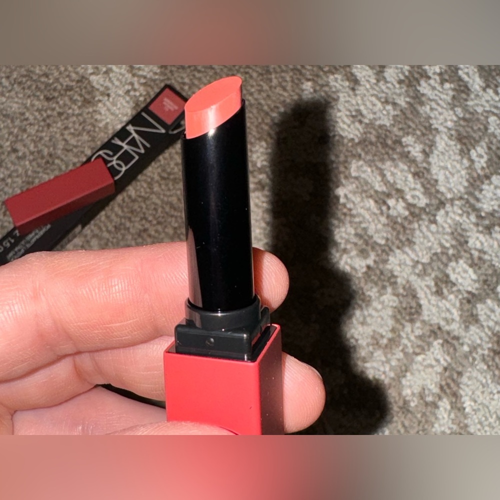 NARS Powermatte Lipstick đ - Picture 3 of 8